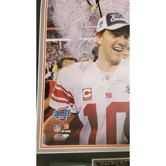 2007 Super Bowl XLII N.Y. Giants Team Autograph Framed Photo - #8/42. MAKE OFFER - Picture 2 of 16